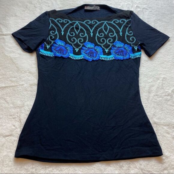 Adam Pour Eve Paris Embroidered Front T-Shirt - Picture 1 of 9